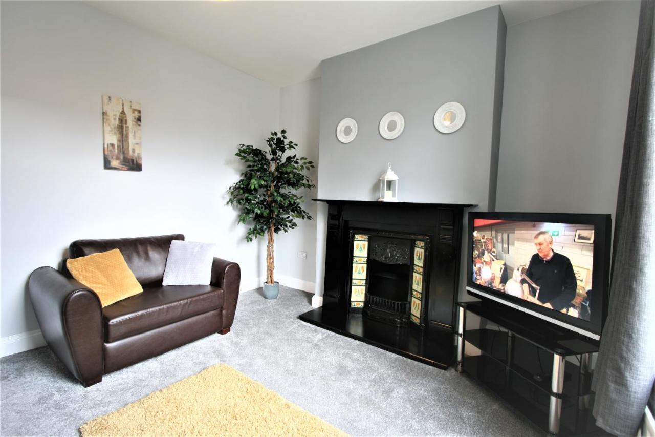 Nelson By The Docks Serviced Apartments By Roomsbooked Gloucester Exterior photo